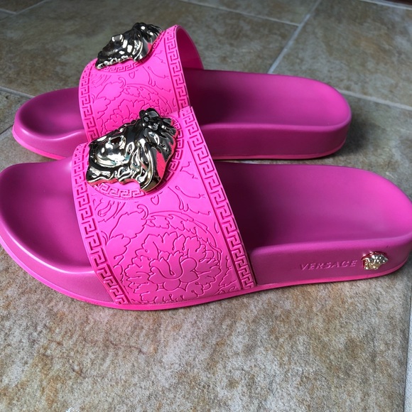 Versace Shoes - 🤗sold 💝Versace Baroque Medusa Slides